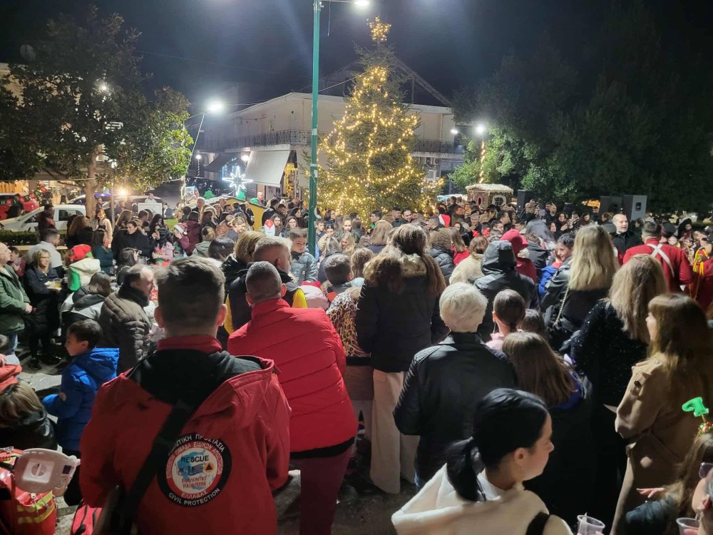 Υγειονομική κάλυψη στο άναμμα Χριστουγεννιάτικου Δέντρου σε Μαρτίνο και Μαλεσίνα