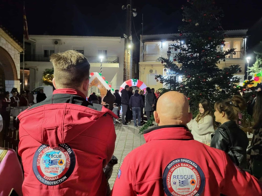 Υγειονομική κάλυψη στο άναμμα Χριστουγεννιάτικου Δέντρου σε Μαρτίνο και Μαλεσίνα