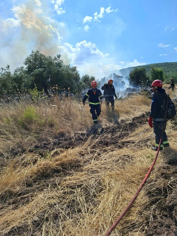 🚨Η ΕΠ.ΟΜ.Ε.Α. ΛΟΚΡΩΝ ΣΤΗΝ ΠΡΩΤΗ ΓΡΑΜΜΗ ΜΕ ΥΠΕΡΑΝΘΡΩΠΗ ΠΡΟΣΠΑΘΕΙΑ ΣΤΗΝ ΠΥΡΚΑΓΙΑ ΤΟΥ ΚΑΛΑΠΟΔΙΟΥ🚨