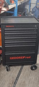 Η GEDORE ενισχύει την ΕΠ.ΟΜ.Ε.Α. Ελλάδος με τροχήλατο εργαλειοφόρο